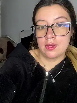 Snapshot of Blair_Bunnyy chatting on 01/11/26, 11:33 Blair Bunnyy online show from 01/11/26, 11:33