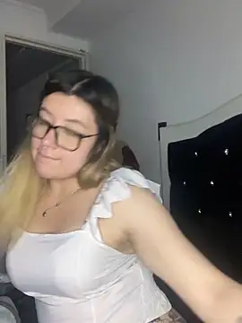 Snapshot of Blair_Bunnyy chatting on 01/07/26, 07:02 Blair Bunnyy online show from 01/07/26, 07:02