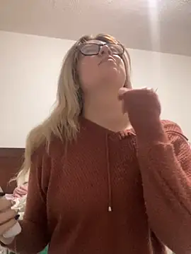 Blair Bunnyy online show from 11/16/25, 06:51