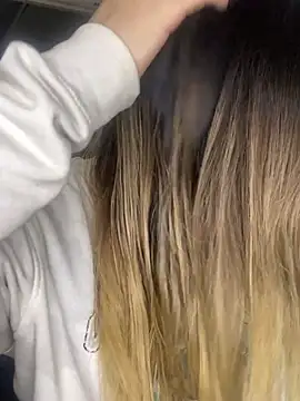 Blair Bunnyy online show from 04/15/26, 05:13