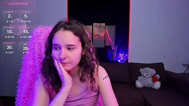 uco mon online show from 09/12/25, 02:50