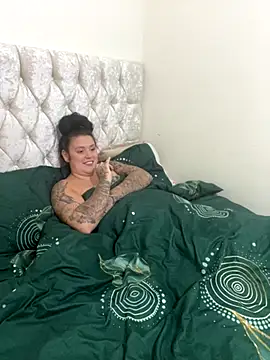 Charsworld online show from 11/21/25, 09:30