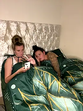 Charsworld online show from 11/20/25, 05:46