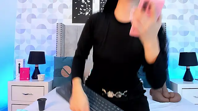 natasha moreno online show from 02/19/26, 12:35