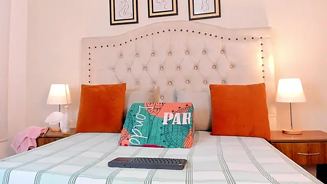 natasha moreno online show from 11/29/25, 12:27