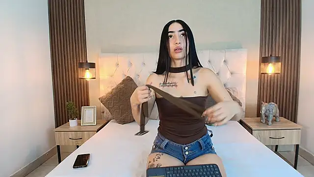 natasha moreno online show from 06/20/26, 12:21