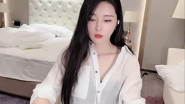 Ianxuan online show from 10/18/25, 02:41