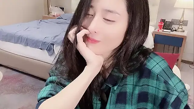 Ianxuan online show from 10/31/25, 05:42