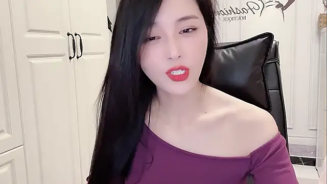 Ianxuan online show from 10/04/25, 01:23