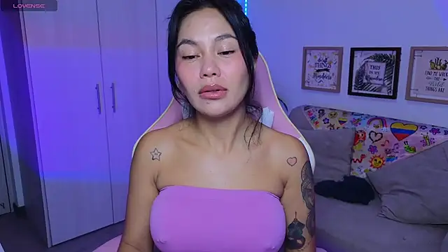 Valeria Red  online show from 09/22/25, 09:26