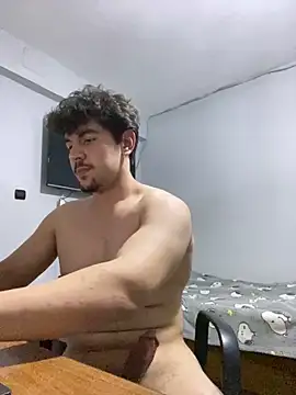 Snapshot of 23cmturkishD chatting on 02/20/26, 04:42 23cmturkishD online show from 02/20/26, 04:42