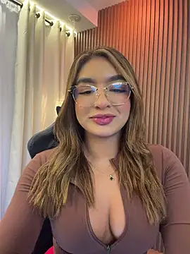 jenn fit online show from 04/18/26, 02:03