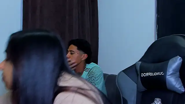 violet and myers online show from 04/08/26, 09:38