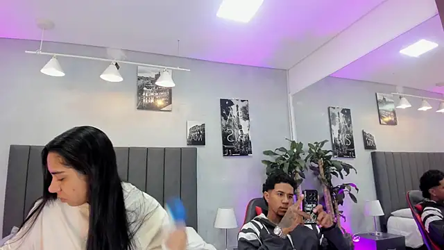 violet and myers online show from 11/18/25, 11:24