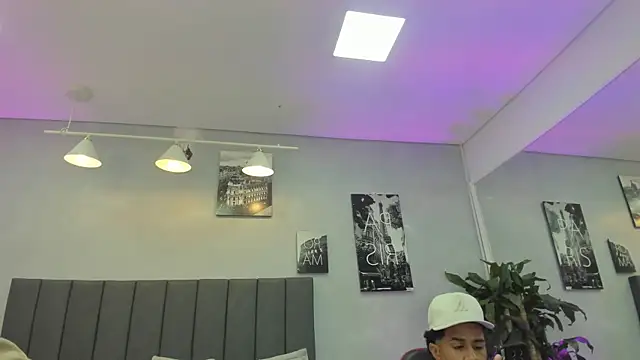 violet and myers online show from 11/09/25, 11:47