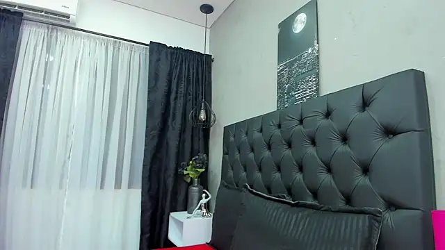 violet and myers online show from 11/28/25, 05:24