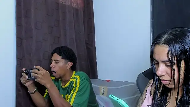 violet and myers online show from 12/19/25, 02:30