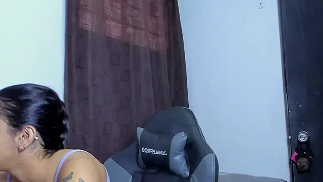 violet and myers online show from 12/16/25, 01:15