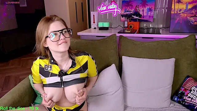 shes rebel online show from 04/24/26, 08:00