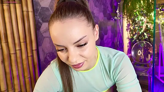 shes rebel online show from 10/09/25, 04:29