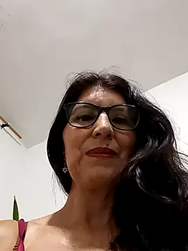 Snapshot of swity_foster chatting on 09/26/25, 10:00 swity foster online show from 09/26/25, 10:00