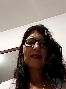 Snapshot of swity_foster chatting on 10/22/25, 09:09 swity foster online show from 10/22/25, 09:09