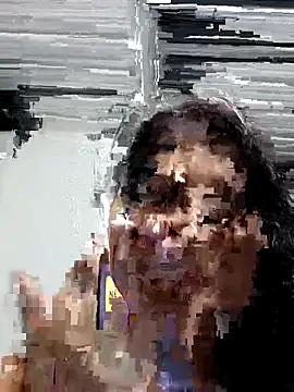 Snapshot of swity_foster chatting on 12/17/25, 09:03 swity foster online show from 12/17/25, 09:03