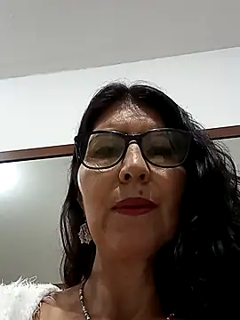 Snapshot of swity_foster chatting on 10/20/25, 07:53 swity foster online show from 10/20/25, 07:53