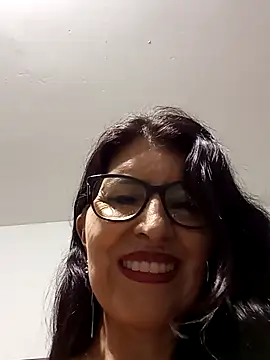 Snapshot of swity_foster chatting on 11/13/25, 08:29 swity foster online show from 11/13/25, 08:29