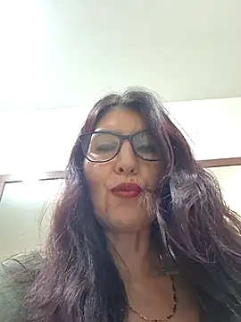 Snapshot of swity_foster chatting on 06/09/26, 02:29 swity foster online show from 06/09/26, 02:29