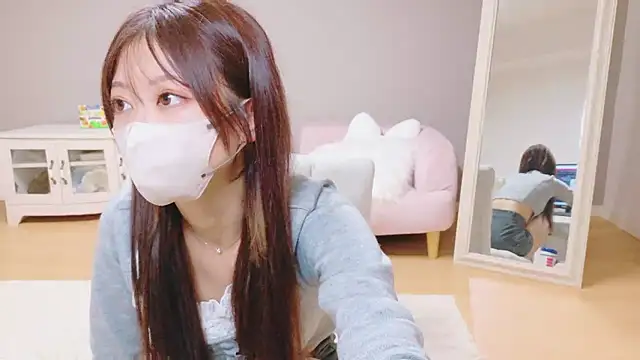 Yuna-ch online show from 11/06/25, 03:38