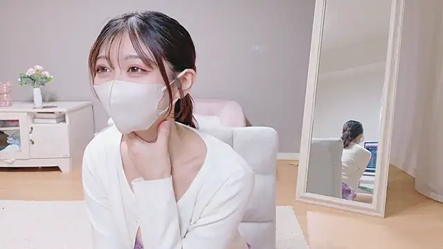 Yuna-ch online show from 02/16/26, 02:37