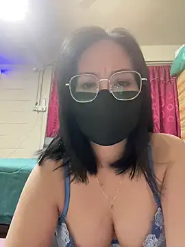 melyiaaa online show from 05/14/26, 02:14