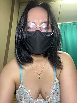 melyiaaa online show from 02/07/26, 03:42