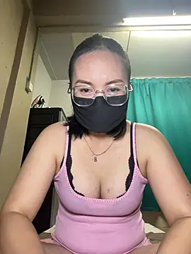 melyiaaa online show from 02/26/26, 02:50