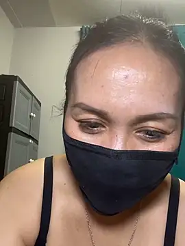 melyiaaa online show from 05/15/26, 02:48
