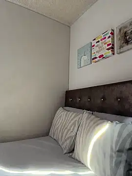 Ashleyroberst online show from 07/02/26, 01:39