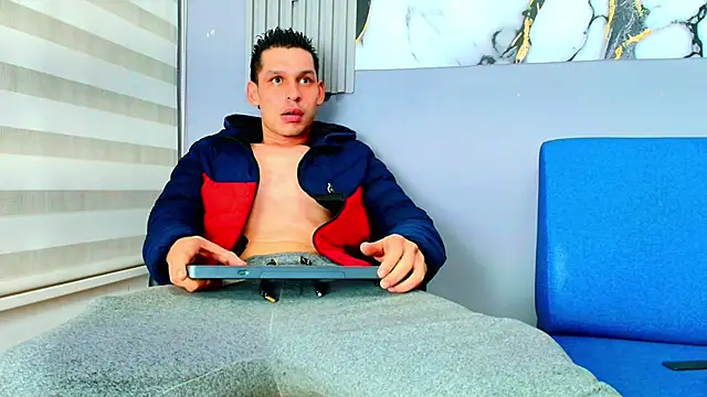 MARCUS SMITHH1 online show from 10/21/25, 08:03