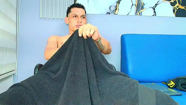 MARCUS SMITHH1 online show from 11/11/25, 04:07