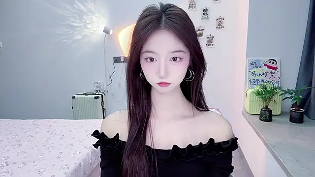 Snapshot of suger-TT chatting on 11/08/25, 11:36 suger-TT online show from 11/08/25, 11:36