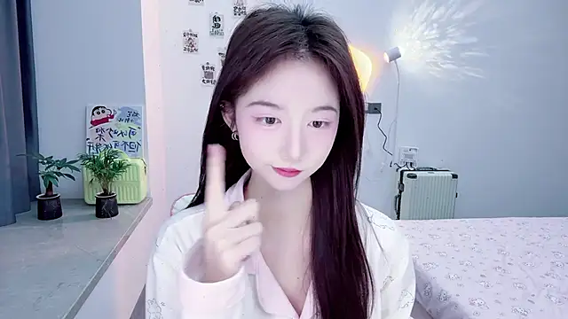 Snapshot of suger-TT chatting on 11/29/25, 12:49 suger-TT online show from 11/29/25, 12:49