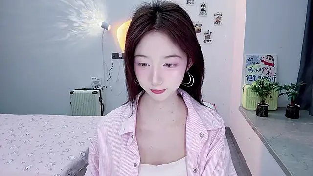 Snapshot of suger-TT chatting on 11/14/25, 11:36 suger-TT online show from 11/14/25, 11:36