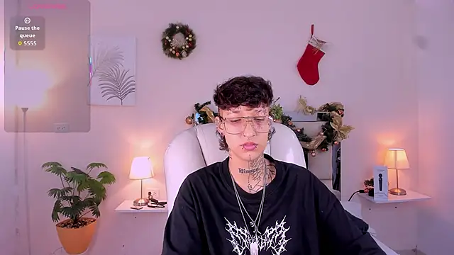 Luci Rose online show from 11/22/25, 02:10