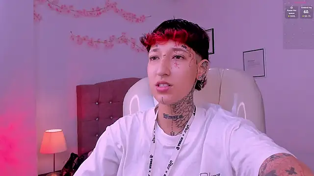 Luci Rose online show from 05/18/26, 08:24