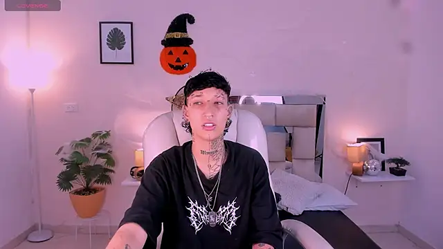 Luci Rose online show from 10/23/25, 02:32