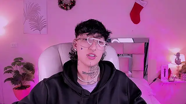 Luci Rose online show from 01/07/26, 02:49