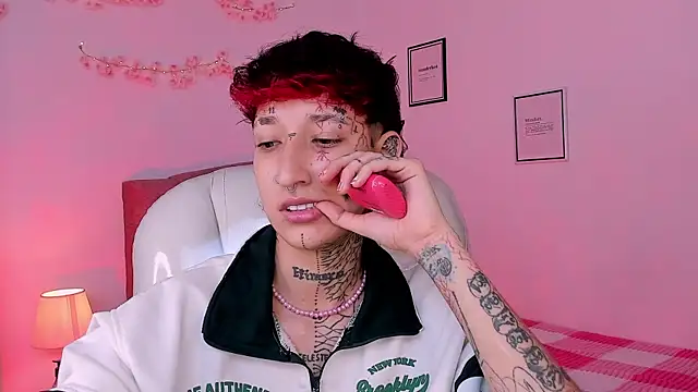 Luci Rose online show from 02/14/26, 02:23