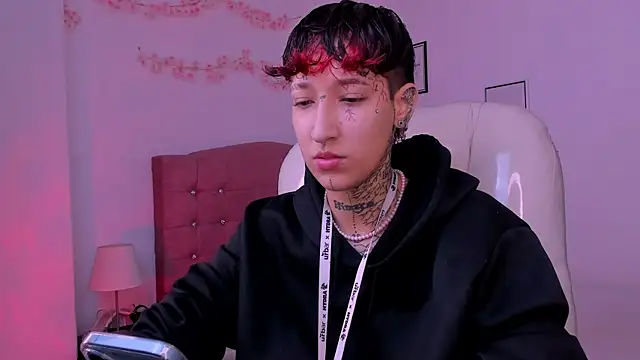 Luci Rose online show from 05/04/26, 05:49