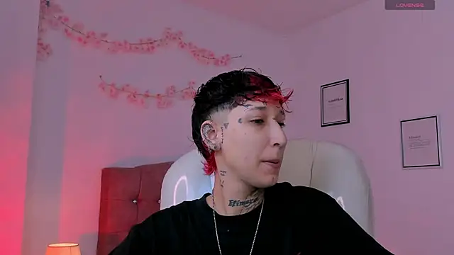 Snapshot of Luci_Rose chatting on 07/07/26, 03:15 Luci Rose online show from 07/07/26, 03:15
