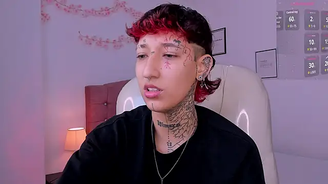 Luci Rose online show from 04/05/26, 09:43